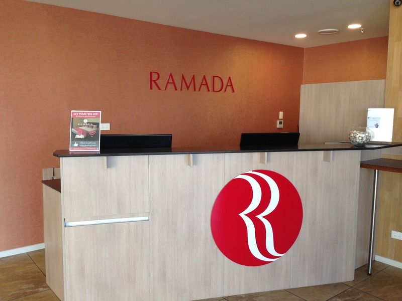 Ramada Suites By Wyndham Christchurch City Exterior photo